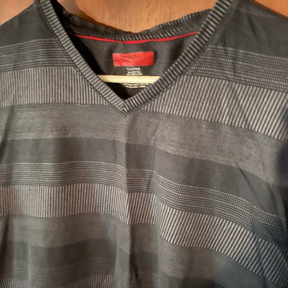 Alfani T-shirt - Picture 7 of 9